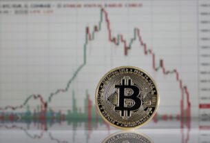 Bitcoin Briefly Slides Below $90K, MicroStrategy Buys More