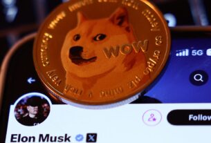 Musk changed name to Kekius Maximus, crypto pumped and dumped