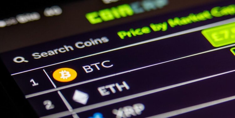 Traders book $500M losses as BTC, XRP, and PEPE, tumble on hawkish Fed fears